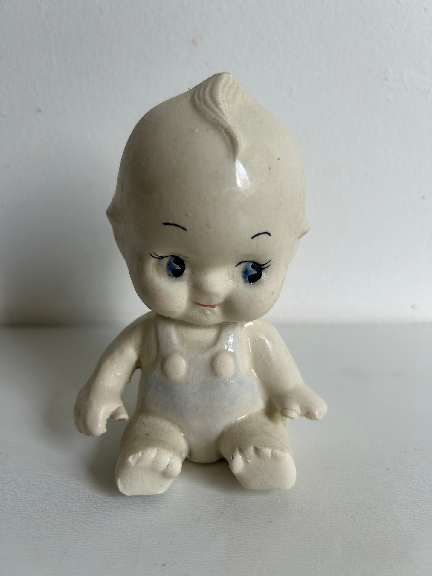 Kewpie estilo Vintage, SENTADO AZUL.
