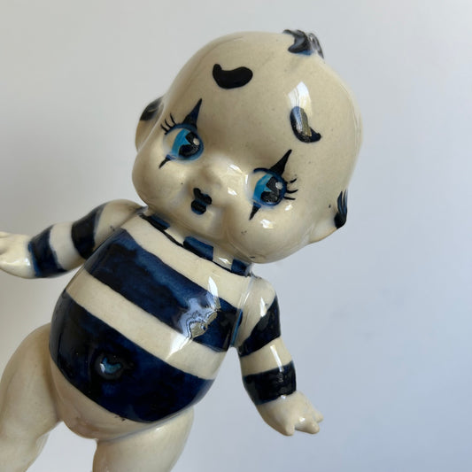KEWPIE “MIMO" de cerámica.